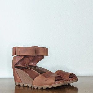 Sorel Leather Wedge Sandals, High Wedge with Casual Athletic Vibes, Size 7